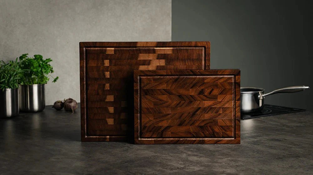 Skärbräda i Massiv Valnöt – PFAS-fri