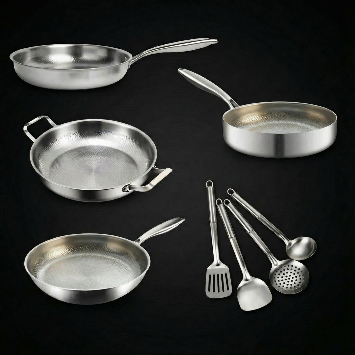 Hamrat Titan-familjeset: 4 pannor & köksredskap